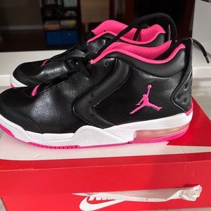 Black and pink Jordans Flight size 7y